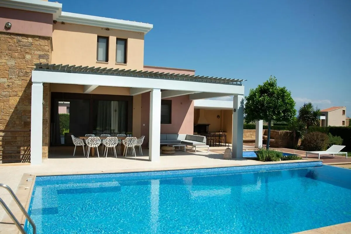 Sani Waterscape Villa יוון